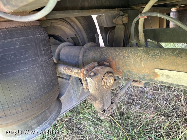 image for item DZ8871 1996 Etnyre RGM25TD-T1 lowboy equipment trailer