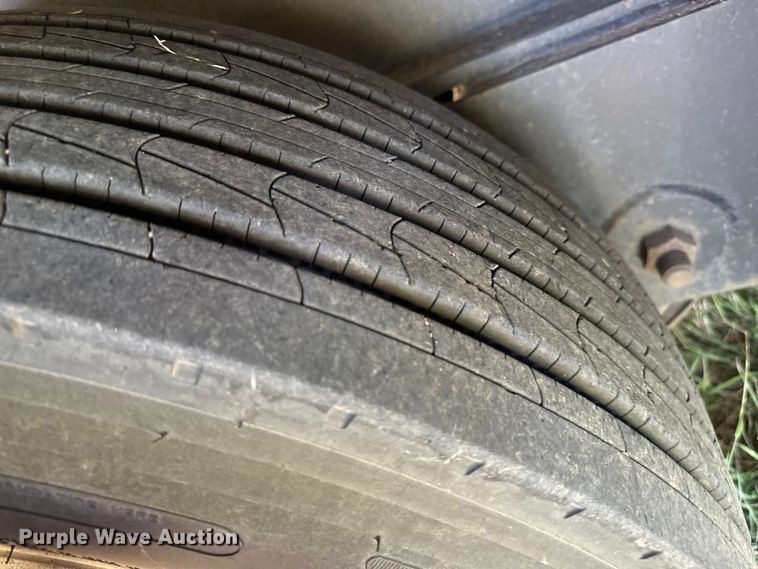 image for item DZ8871 1996 Etnyre RGM25TD-T1 lowboy equipment trailer