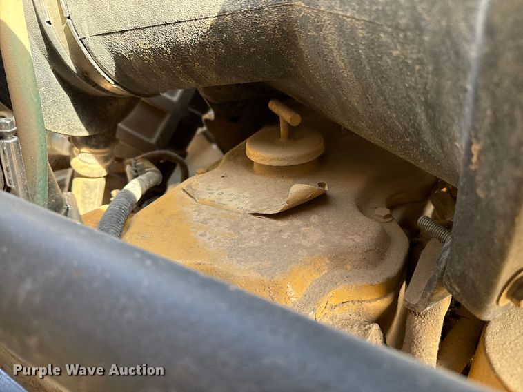 image for item DZ8876 2000 Ford F750 Super Duty crew cab winch truck