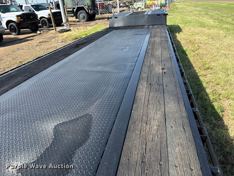 image for item DZ8877 1987 Transtech DDE462A extendable double drop deck equipment trailer