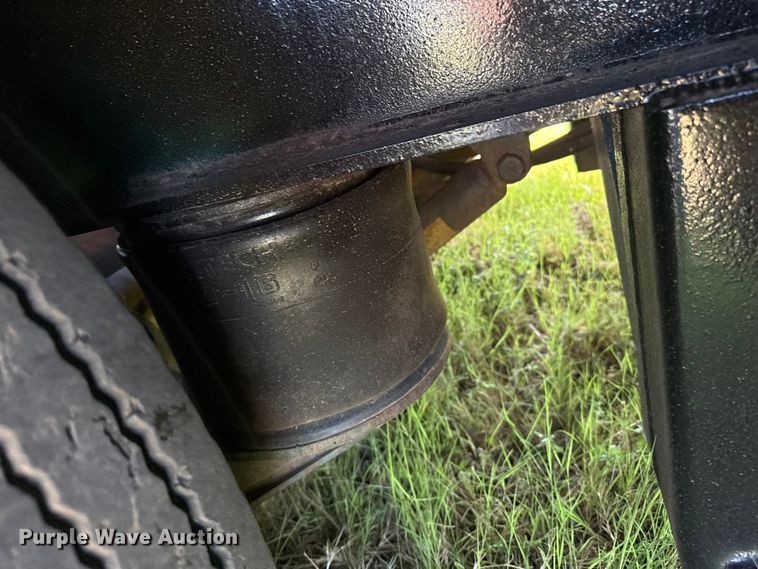 image for item DZ8877 1987 Transtech DDE462A extendable double drop deck equipment trailer