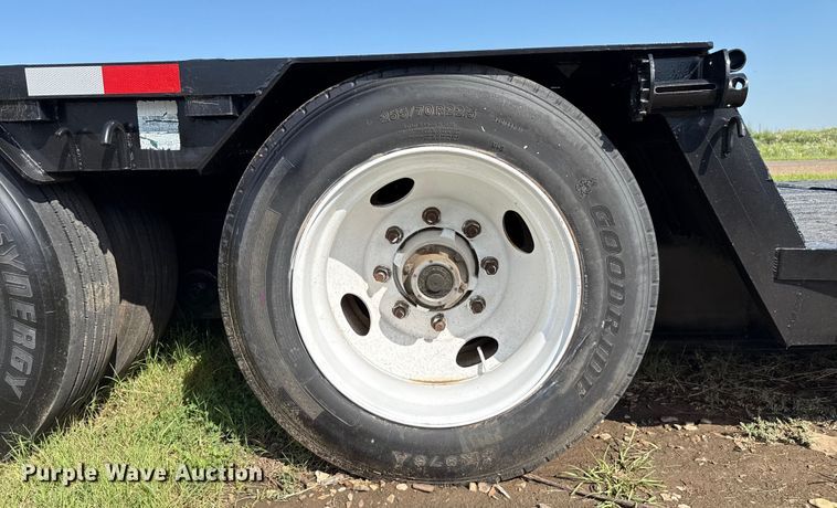 image for item DZ8877 1987 Transtech DDE462A extendable double drop deck equipment trailer