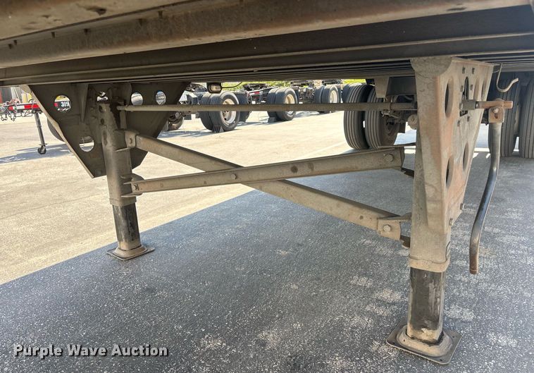 image for item EC1083 2015 Utility dry van trailer