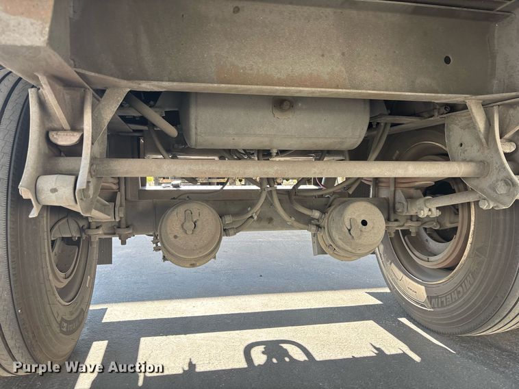 image for item EC1083 2015 Utility dry van trailer