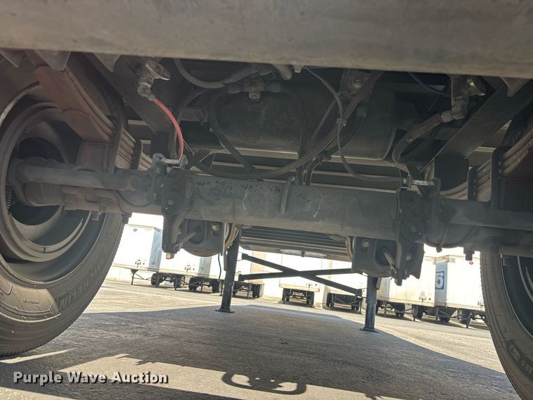 image for item EC1083 2015 Utility dry van trailer