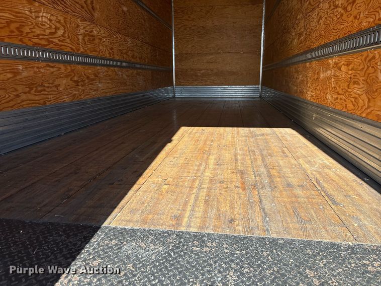 image for item EC1083 2015 Utility dry van trailer