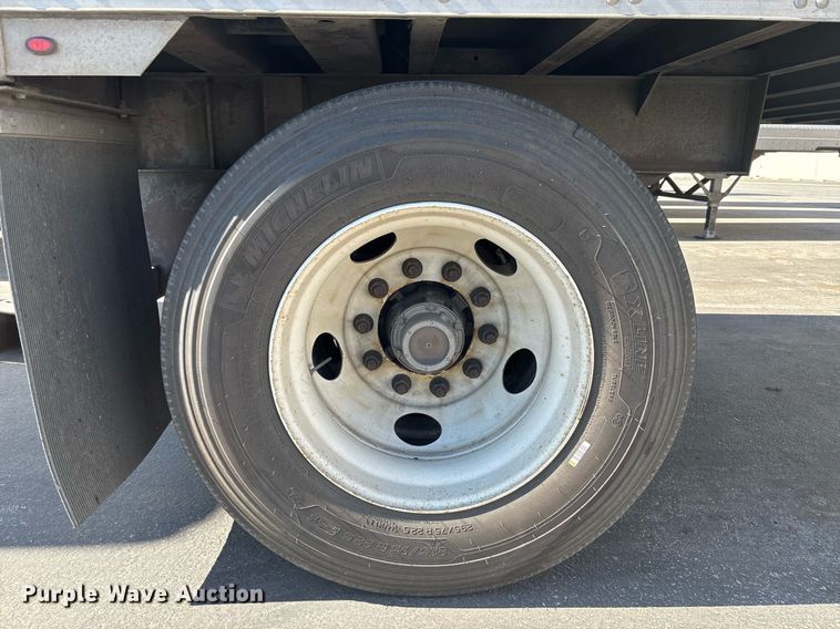 image for item EC1083 2015 Utility dry van trailer