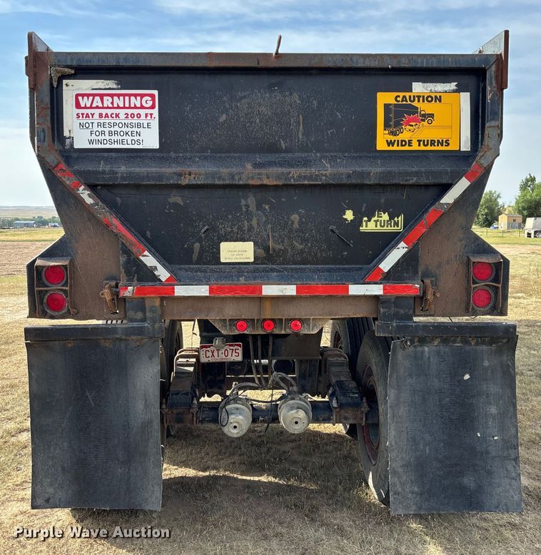 image for item EC1095 1999 TRLK end dump trailer