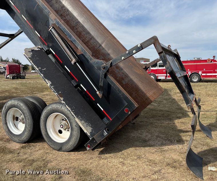 image for item EC1095 1999 TRLK end dump trailer