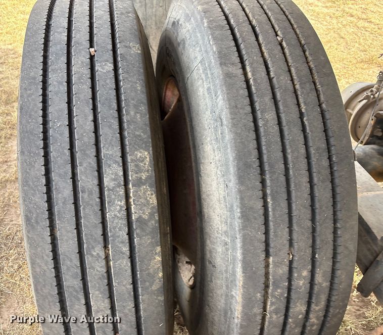 image for item EC1095 1999 TRLK end dump trailer