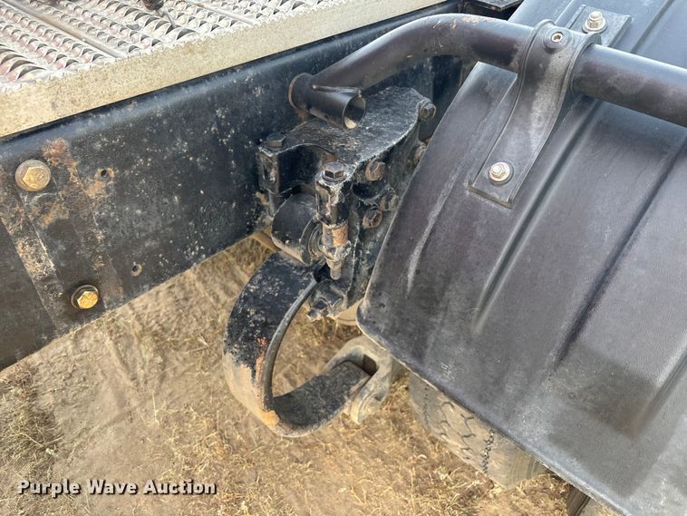 image for item EC1097 2007 Kenworth T600 semi truck