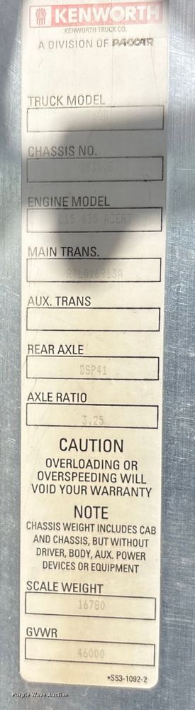 image for item EC1097 2007 Kenworth T600 semi truck