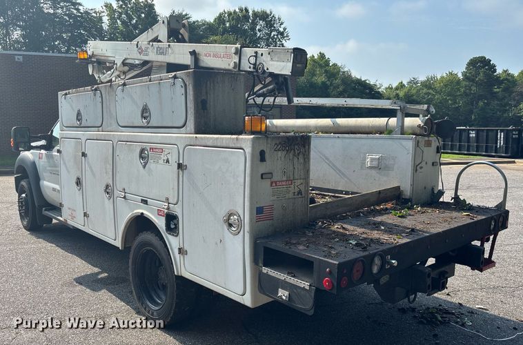 image for item EC3725 2015 Ford F450 Super Duty bucket truck