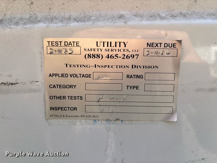 image for item EC3725 2015 Ford F450 Super Duty bucket truck