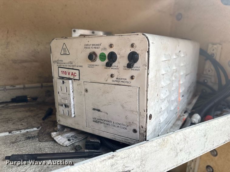 image for item EC3725 2015 Ford F450 Super Duty bucket truck