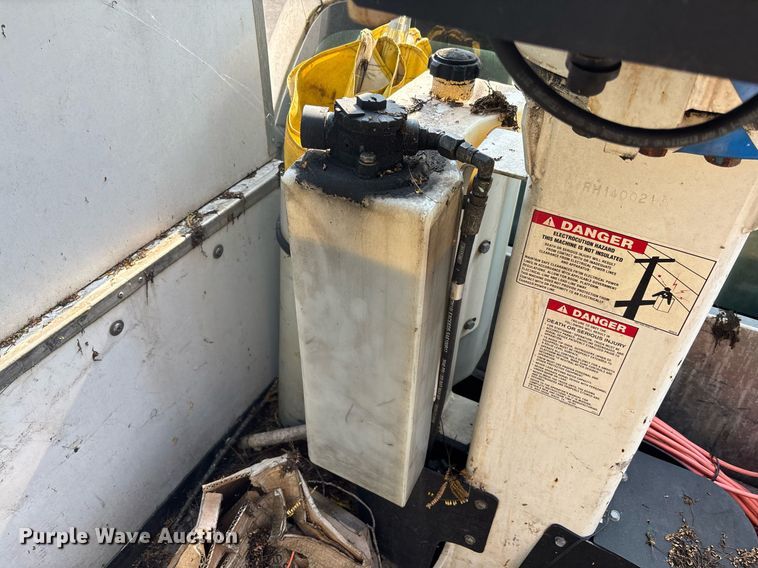 image for item EC3725 2015 Ford F450 Super Duty bucket truck