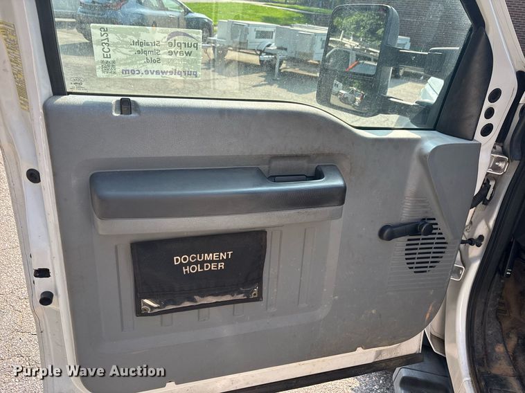 image for item EC3725 2015 Ford F450 Super Duty bucket truck