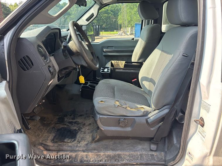 image for item EC3725 2015 Ford F450 Super Duty bucket truck