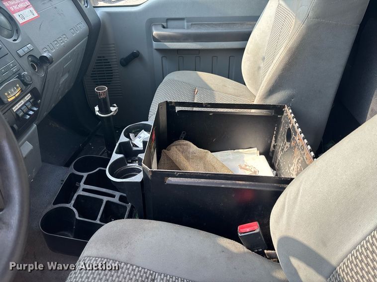 image for item EC3725 2015 Ford F450 Super Duty bucket truck