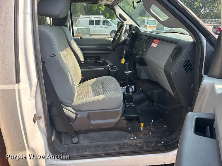 image for item EC3725 2015 Ford F450 Super Duty bucket truck