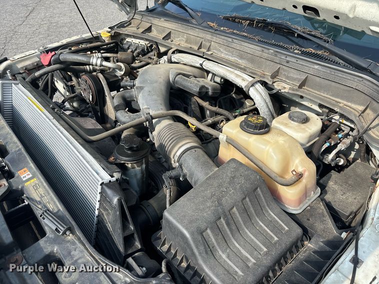 image for item EC3725 2015 Ford F450 Super Duty bucket truck