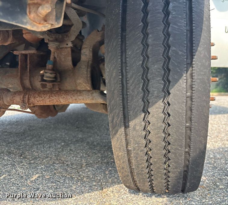 image for item EC3725 2015 Ford F450 Super Duty bucket truck