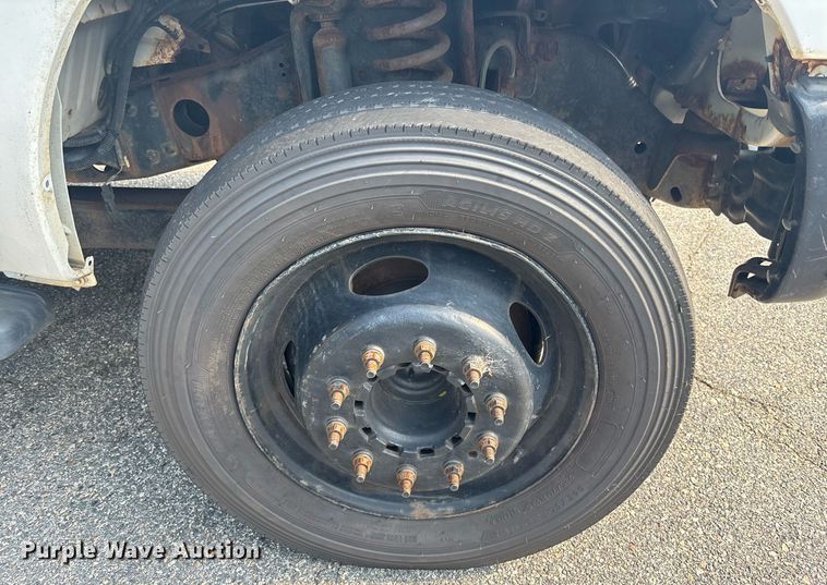 image for item EC3725 2015 Ford F450 Super Duty bucket truck