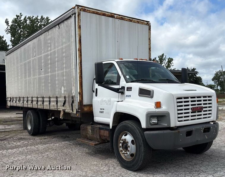 image for item EC4353 2004 GMC C8500 side curtain box truck