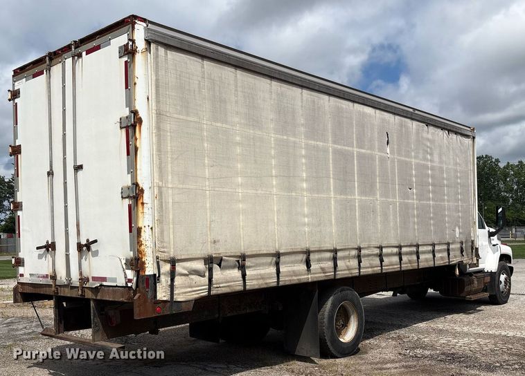 image for item EC4353 2004 GMC C8500 side curtain box truck