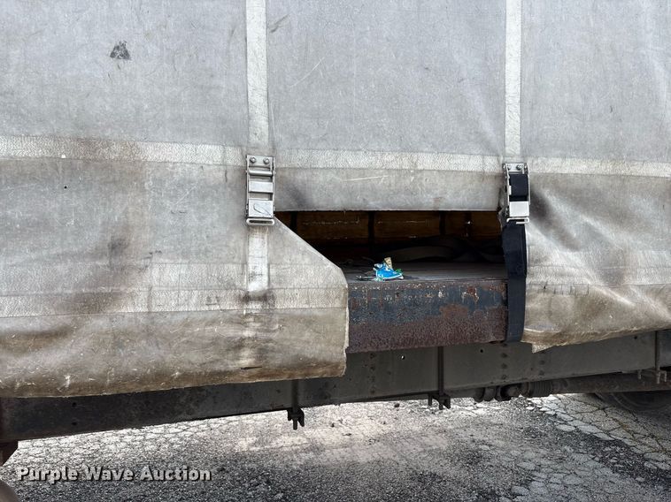 image for item EC4353 2004 GMC C8500 side curtain box truck