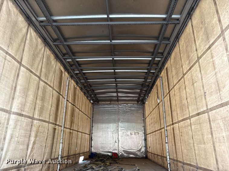 image for item EC4353 2004 GMC C8500 side curtain box truck