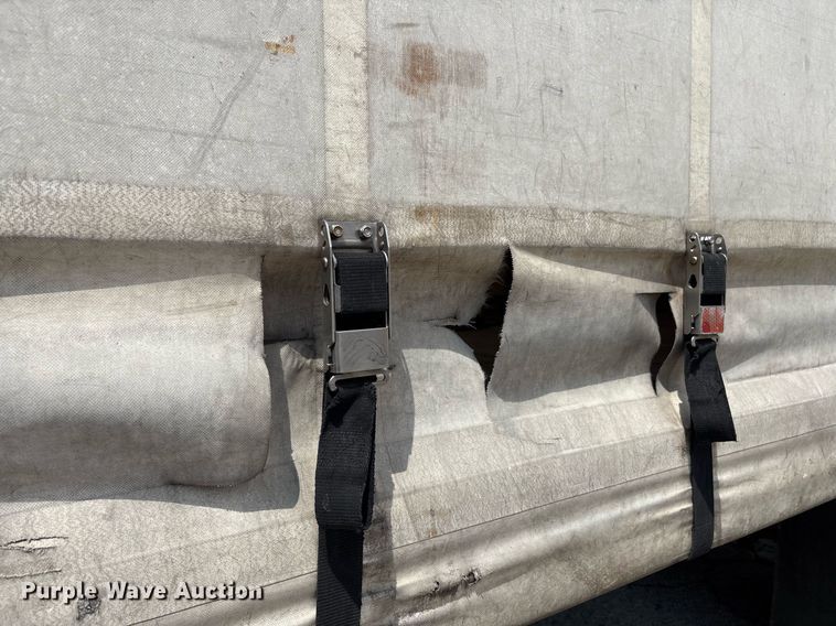 image for item EC4353 2004 GMC C8500 side curtain box truck