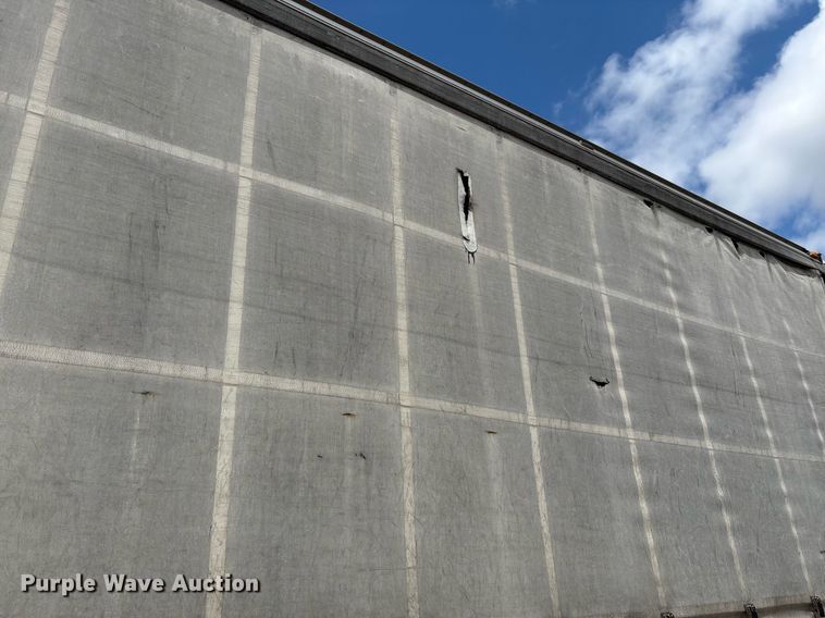 image for item EC4353 2004 GMC C8500 side curtain box truck