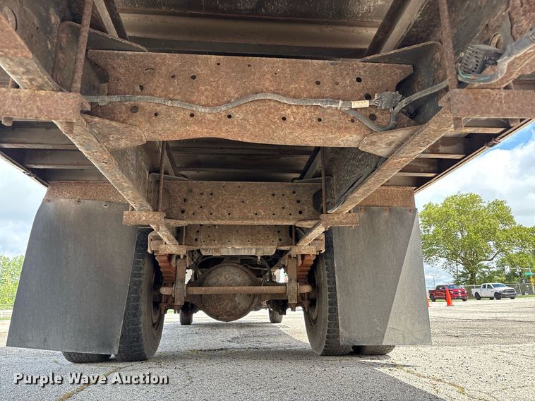 image for item EC4353 2004 GMC C8500 side curtain box truck