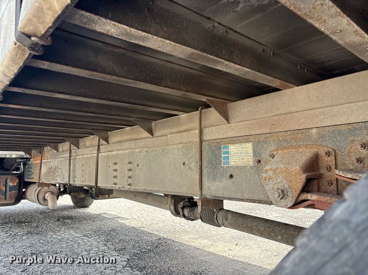 image for item EC4353 2004 GMC C8500 side curtain box truck