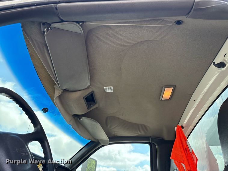 image for item EC4353 2004 GMC C8500 side curtain box truck