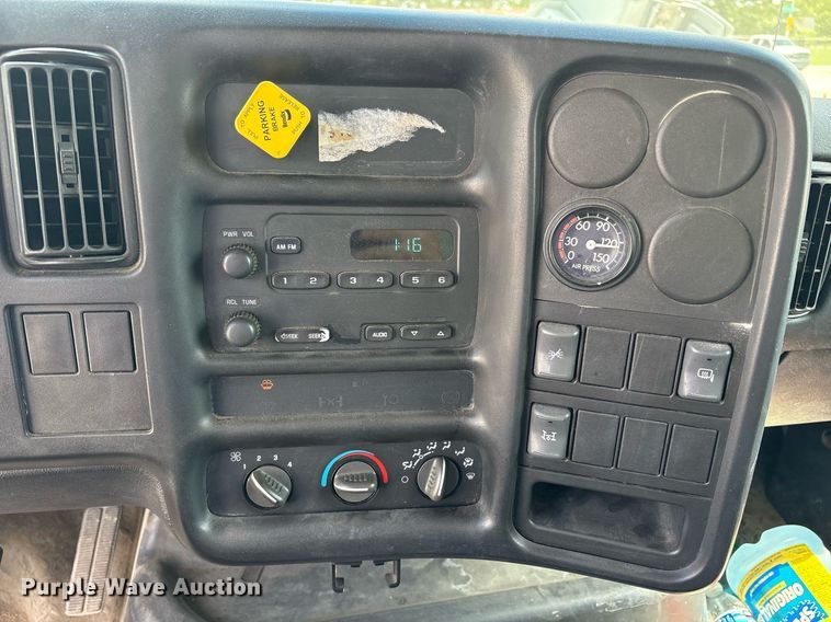 image for item EC4353 2004 GMC C8500 side curtain box truck