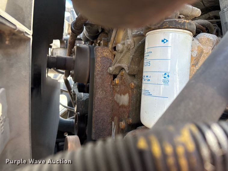 image for item EC4353 2004 GMC C8500 side curtain box truck