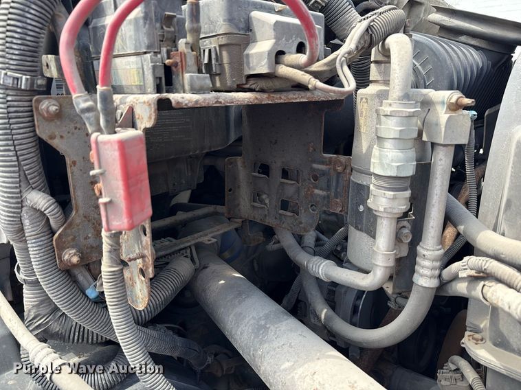 image for item EC4353 2004 GMC C8500 side curtain box truck