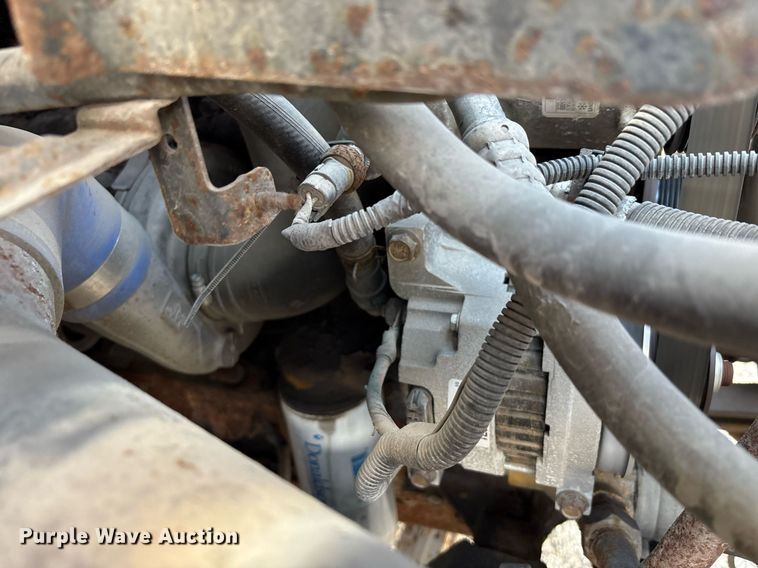 image for item EC4353 2004 GMC C8500 side curtain box truck