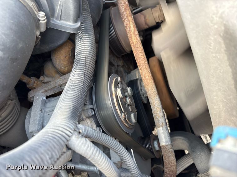 image for item EC4353 2004 GMC C8500 side curtain box truck