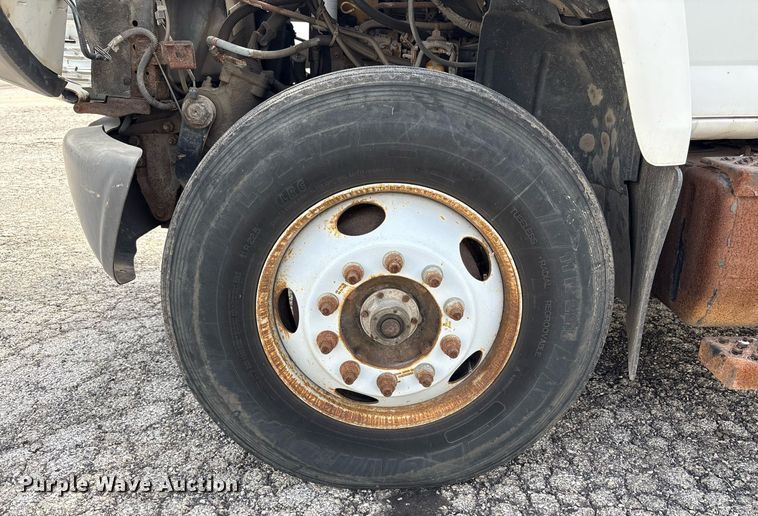 image for item EC4353 2004 GMC C8500 side curtain box truck