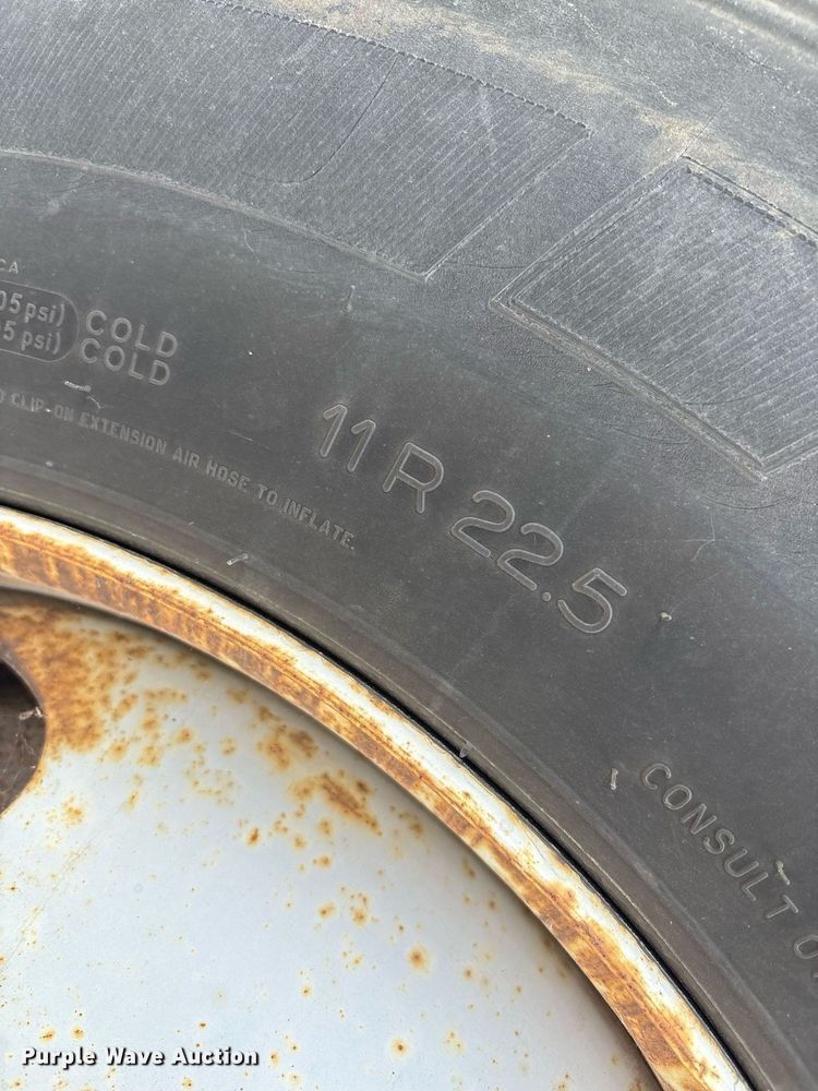 image for item EC4353 2004 GMC C8500 side curtain box truck