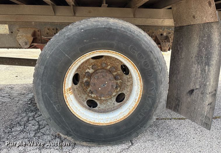 image for item EC4353 2004 GMC C8500 side curtain box truck