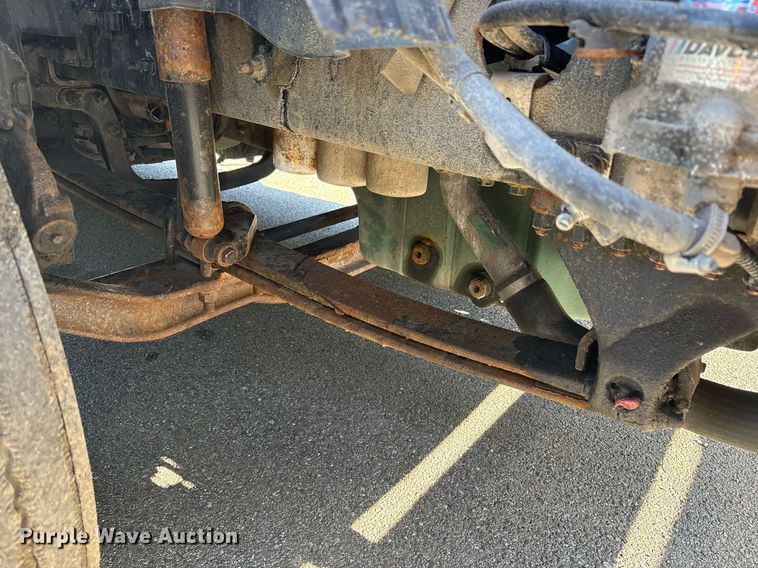 image for item EC4357 2015 Volvo VNL semi truck