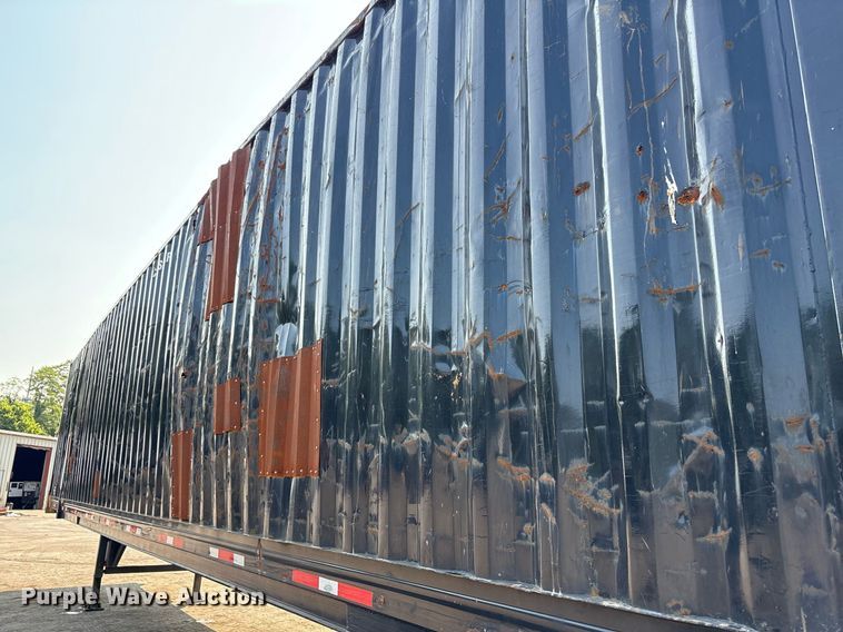 image for item EC4371 1979 Hyundai scrap trailer