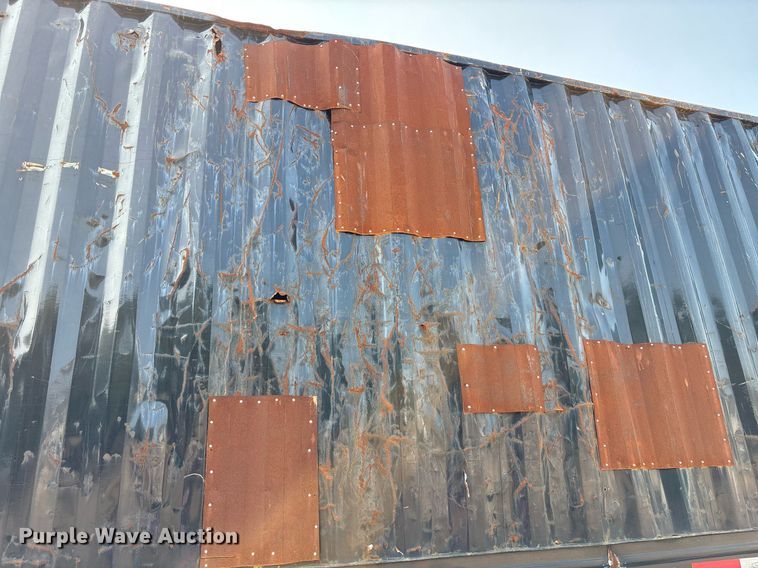 image for item EC4371 1979 Hyundai scrap trailer