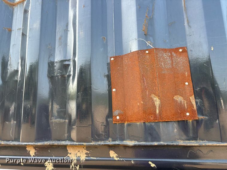 image for item EC4371 1979 Hyundai scrap trailer