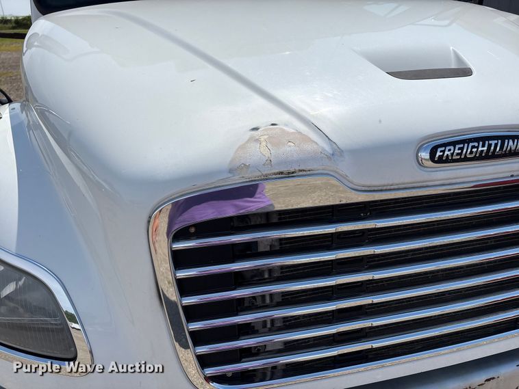 image for item EC4377 2014 Freightliner Business Class M2 refrigerated truck