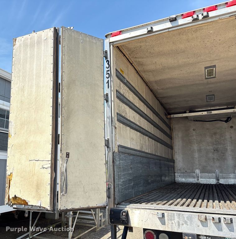 image for item EC4377 2014 Freightliner Business Class M2 refrigerated truck